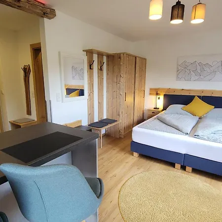 My Krinzwald * זיפלד אין טירול